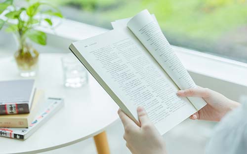 湖南成人高考每年學(xué)費(fèi)怎么繳納？