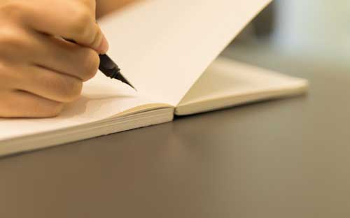 一般成人高考都在幾月？