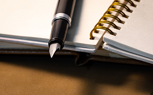 成人高考報(bào)名要哪些材料？