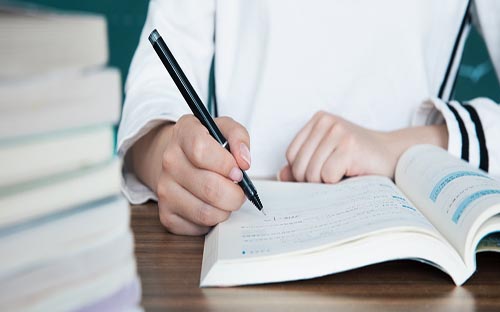 成人高考可以申請(qǐng)出國(guó)留學(xué)嗎？