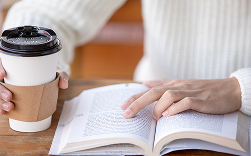 成人高考數(shù)字媒體藝術(shù)有哪些考試科目？