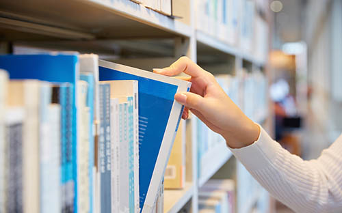 怎么繳納成人高考學(xué)費(fèi)？