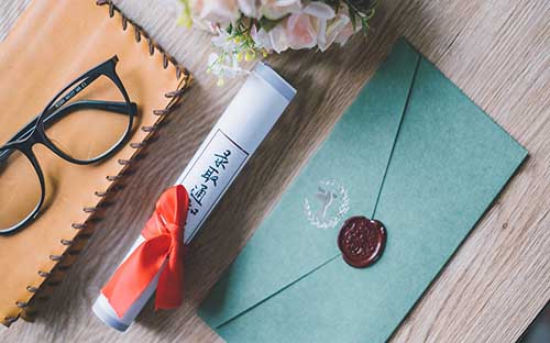 江蘇成人高考中醫(yī)專升本報考條件？