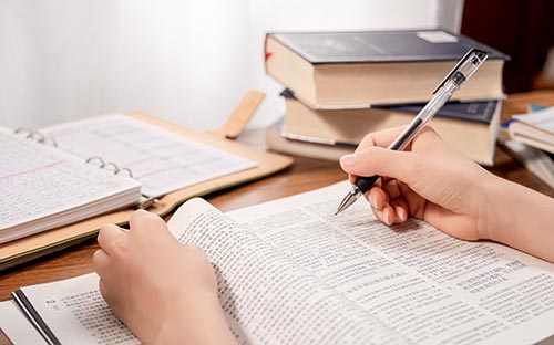 成人高考報(bào)考費(fèi)用多少？