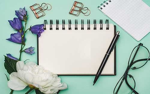 廣東省成人高考成績(jī)?cè)趺床樵儯? alt=