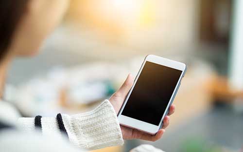 成人高考學(xué)校應(yīng)該怎么選擇？是先報(bào)考學(xué)校還是先考試？