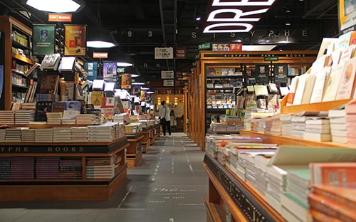 江西成人高考報(bào)名有年齡限制嗎？可以跨專業(yè)嗎？