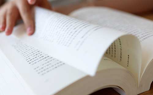 成人高考是網(wǎng)上報(bào)名嗎？報(bào)名需要準(zhǔn)備什么資料？