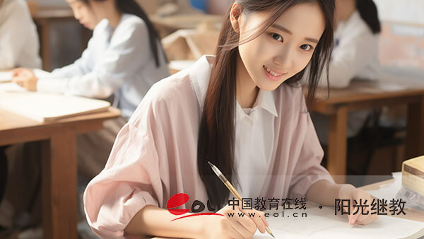 成人高考學(xué)位英語報名流程是什么？考試難嗎？