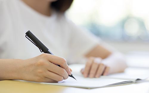 美國(guó)寄讀初中費(fèi)用有哪些？