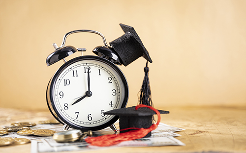 美國(guó)留學(xué)校內(nèi)工作申請(qǐng)條件 美國(guó)留學(xué)生打工的政策