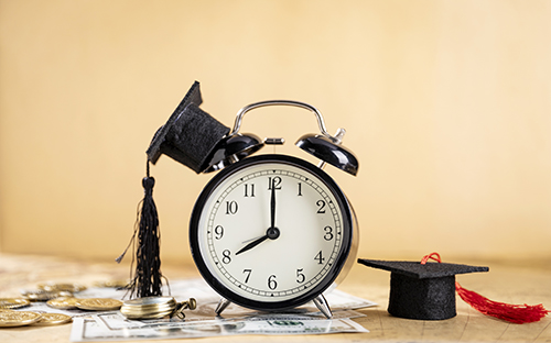 留學(xué)美國(guó)大學(xué)一學(xué)期的費(fèi)用 美國(guó)留學(xué)大學(xué)獎(jiǎng)學(xué)金的申請(qǐng) 留學(xué)美國(guó)大學(xué)一學(xué)期的費(fèi)用 美國(guó)留學(xué)大學(xué)獎(jiǎng)學(xué)金的申請(qǐng)