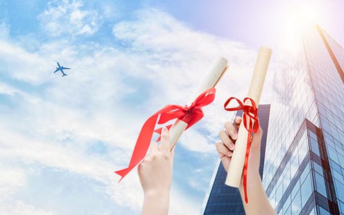 留學(xué)美國要帶多少現(xiàn)金？美國大學(xué)學(xué)費(fèi)