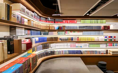 廣東深圳國際高中怎么樣啊，好嗎