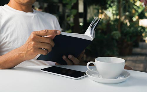 留學(xué)UI能用插畫素材嗎 留學(xué)UI能用插畫素材嗎