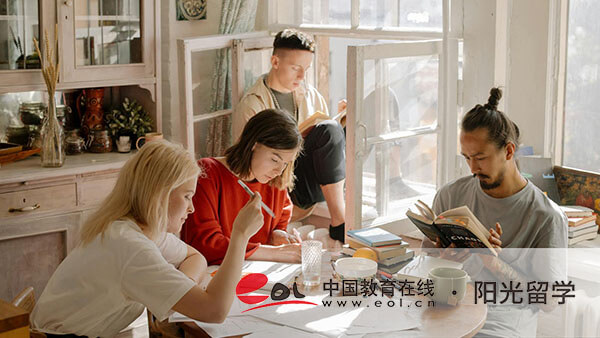 對外經(jīng)貿(mào)大學(xué)國際本科二加二什么時候都可以入學(xué)嗎