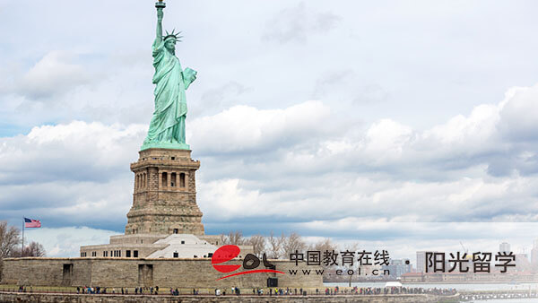 中央戲劇學(xué)院2+2國際本科學(xué)費多少一年 中央戲劇學(xué)院2+2國際本科學(xué)費多少一年