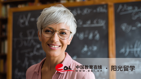 澳洲實(shí)驗(yàn)藝術(shù)專業(yè)本科留學(xué)費(fèi)用需要多少錢