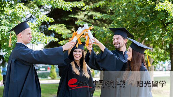 日本時(shí)裝設(shè)計(jì)專業(yè)本科留學(xué)費(fèi)用是多少錢