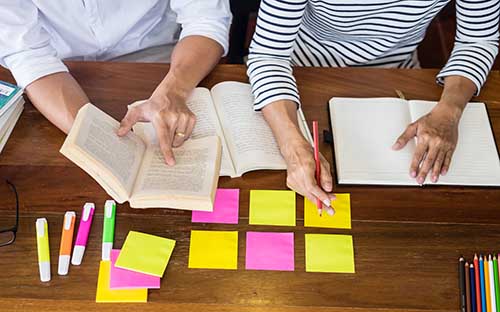 廣東的自考官網(wǎng)報(bào)名注冊(cè)系統(tǒng)在哪里？需要考什么科目？