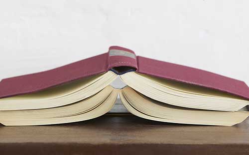 自考學(xué)歷可以報(bào)名經(jīng)濟(jì)師嗎？可以考研嗎？