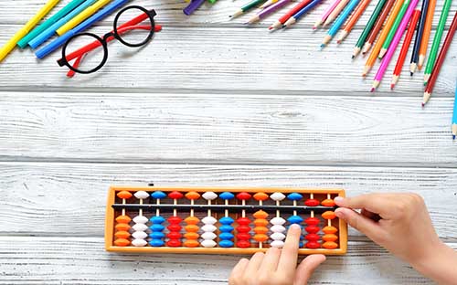 河南鄭州成人自考是幾月報(bào)名？有哪些條件？