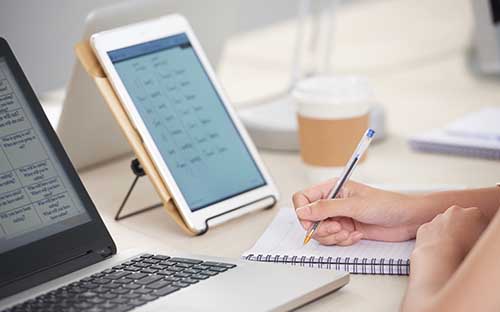 伊寧自學(xué)考試網(wǎng)上報(bào)名時(shí)間是多久？怎么報(bào)名？