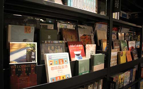 大專自考本科報名流程是怎樣的？考什么內(nèi)容？