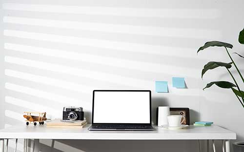 自考可以直接在學(xué)校報(bào)名嗎？不用去學(xué)校上學(xué)嗎？