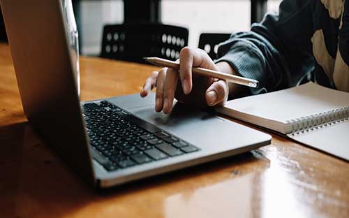 湖南長(zhǎng)沙自考報(bào)名條件是什么？報(bào)名學(xué)費(fèi)多少錢？