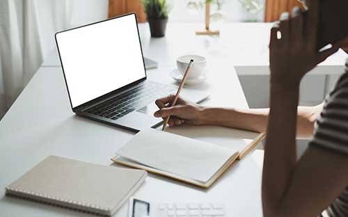 自考報(bào)考條件有哪些？可以直接拿到畢業(yè)證嗎？