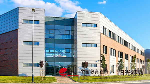 自考本科報(bào)名條件是什么？需要找機(jī)構(gòu)嗎？